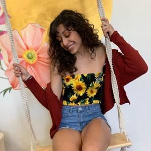 Meet your Posher, Jenn